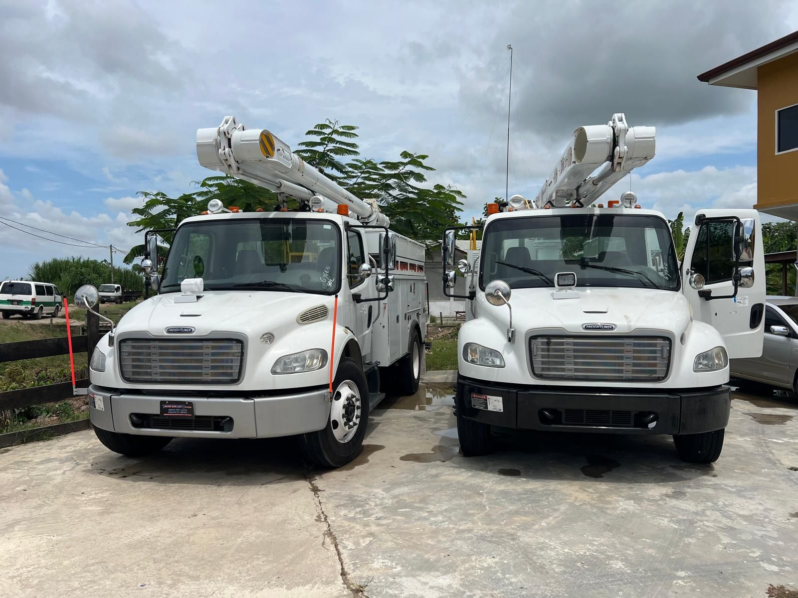 Fusion Power bucket trucks